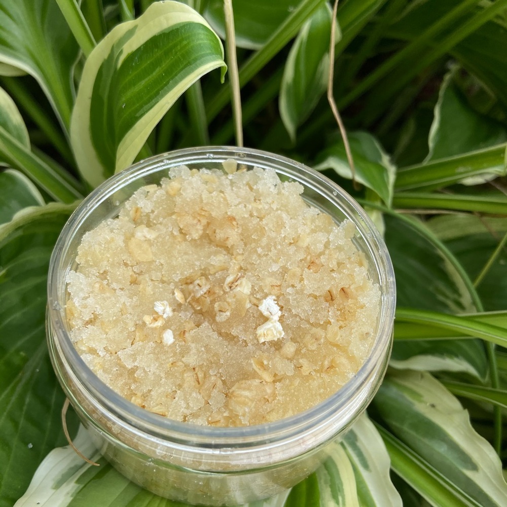Honey oat body scrub